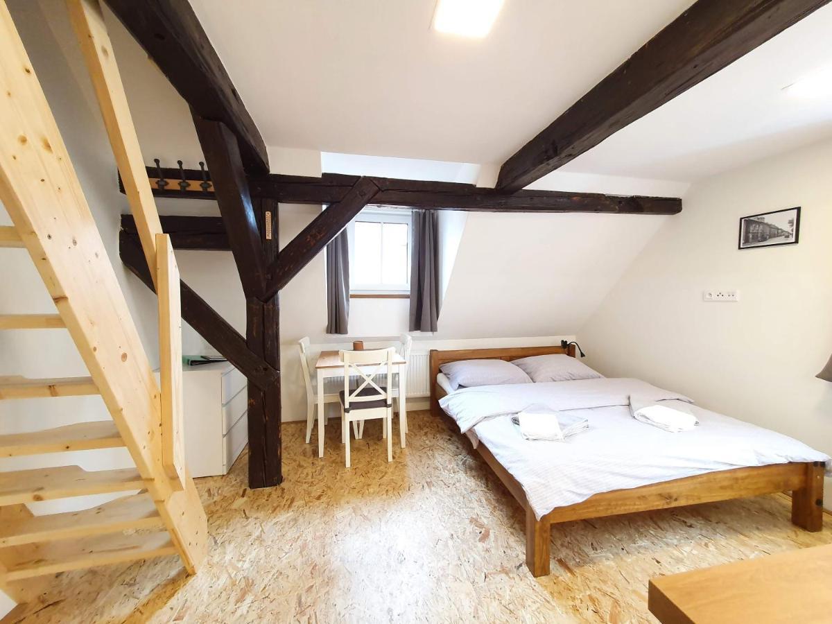 Apartmany U Muzea Horni Blatna Bagian luar foto
