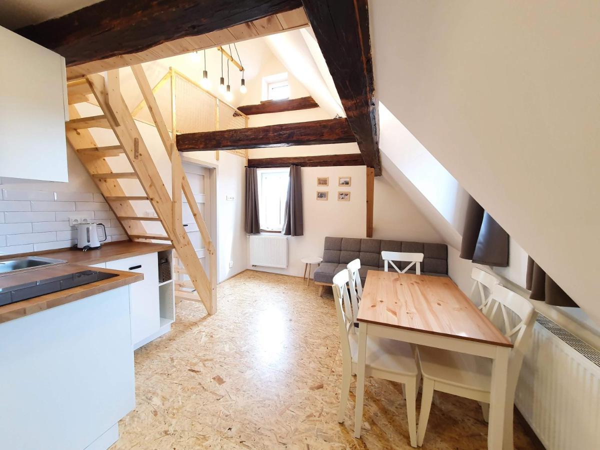 Apartmany U Muzea Horni Blatna Bagian luar foto