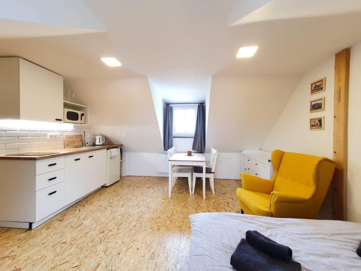 Apartmany U Muzea Horni Blatna Bagian luar foto